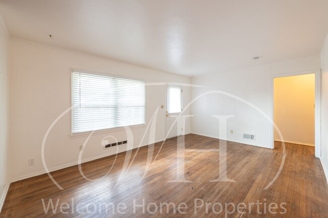 Building Photo - 1432 Bonsella St
