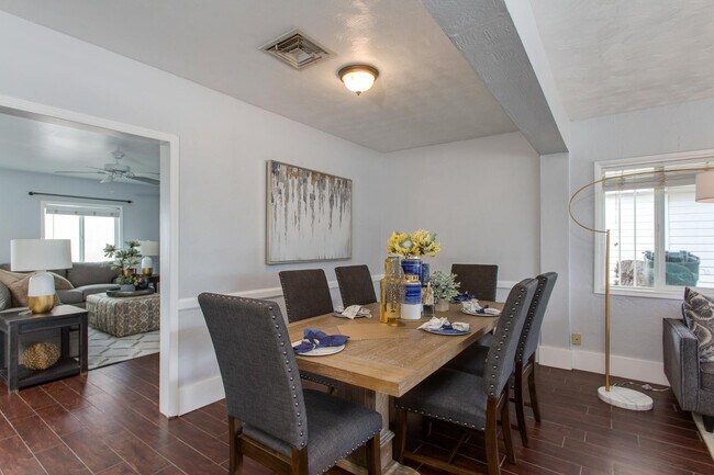 Building Photo - 510 E Belmont Ave