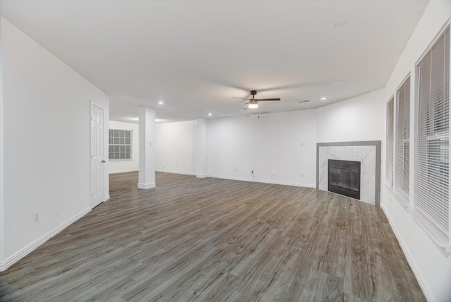 Building Photo - 3107 Rendezvous Ct