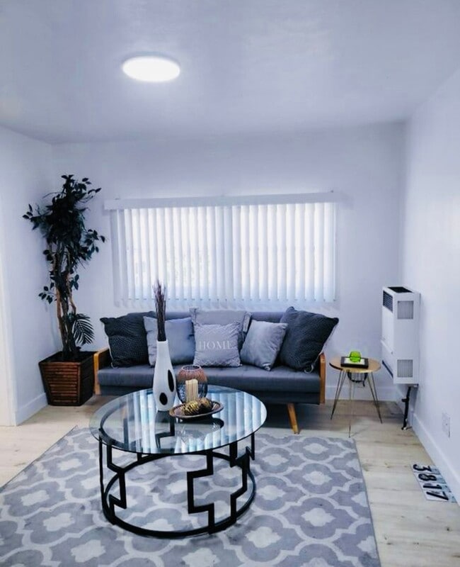 Building Photo - Brand new" Cottage!  1-BR + den, totally remodeled!  LIMITED SPECIAL "FREE RENT FOR FEBRUARY ON A...