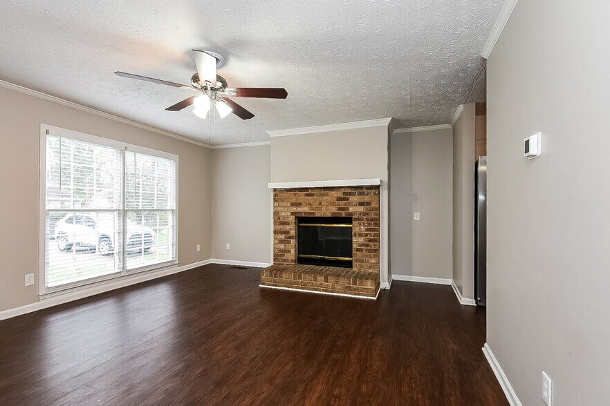 Building Photo - 770 Joseph Club Dr