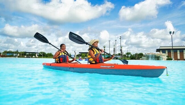 Building Photo - 3053 Sorrento Hl Dr