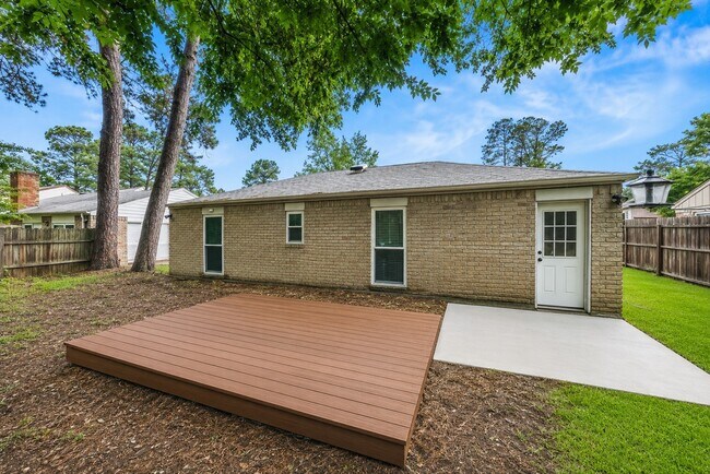 Building Photo - 17734 Seven Pines Dr