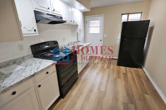 Building Photo - 844-844 Stanley Ave