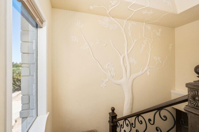 Building Photo - 14215 Killarney Dr