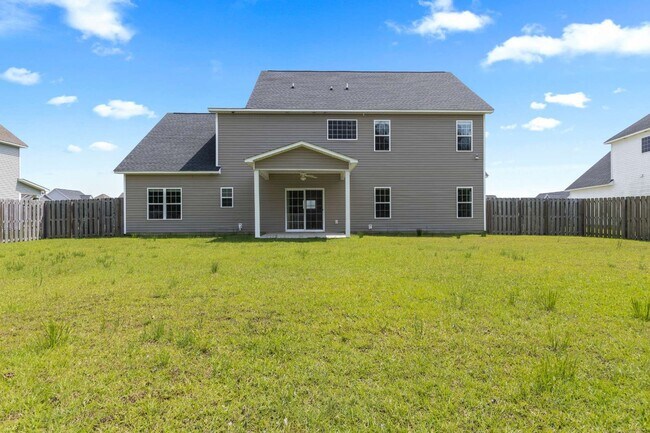 Building Photo - 215 Old Field School Ln