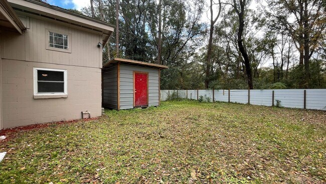 Building Photo - 6328 Delacy Rd