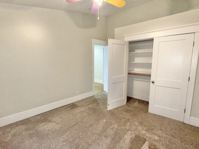 Building Photo - 1729 Colchester Ct