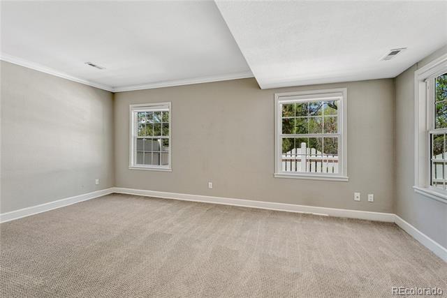 Building Photo - 9885 Greensview Cir