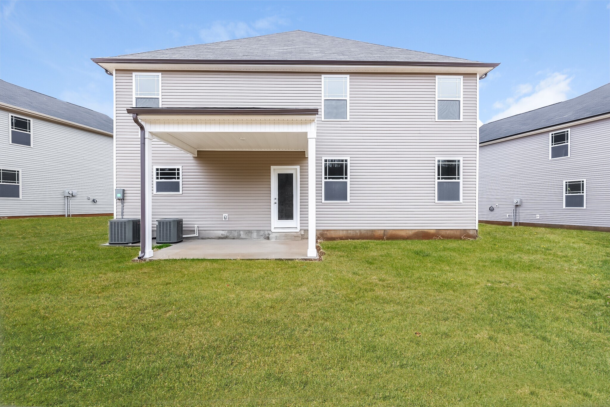 Building Photo - 1156 Black Oak Cir