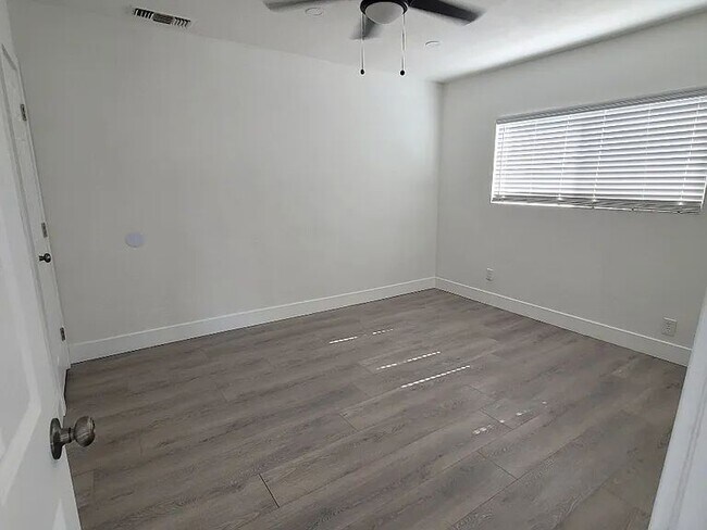 Building Photo - 7363 Ysmael Villegas St