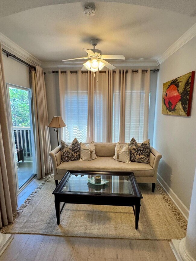 Building Photo - 1732 W County Hwy 30A