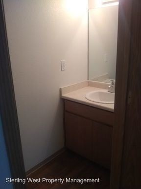 Building Photo - 2050 Campus Dr