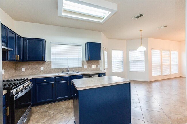 Building Photo - 2659 Cypressvine Dr