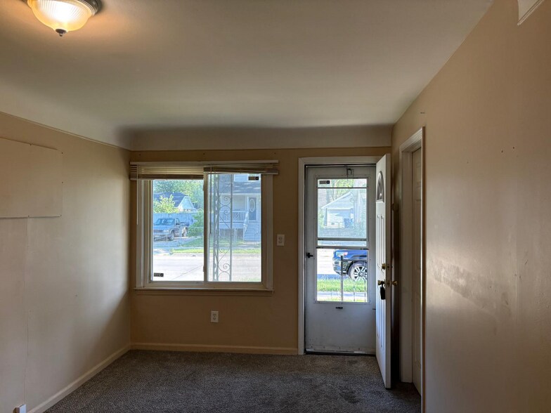 Building Photo - 7535 Toepfer Rd