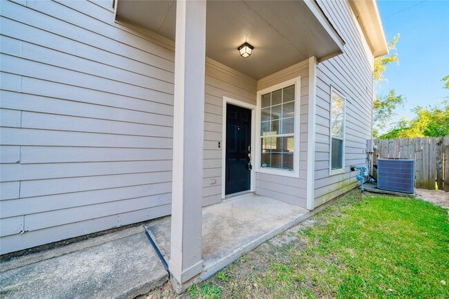 Building Photo - 2831 Hackamore Hollow Ln