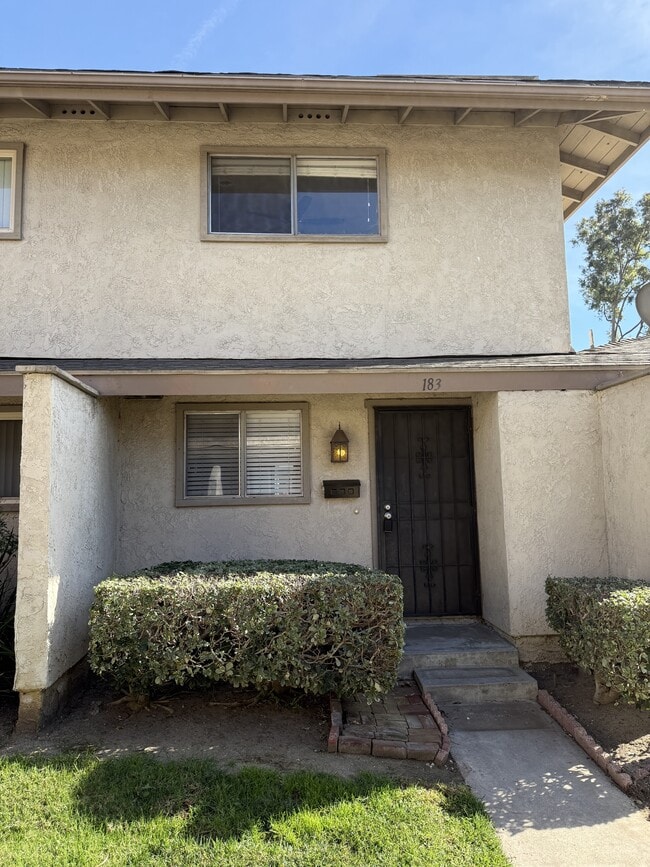 Building Photo - 183 Southampton Way