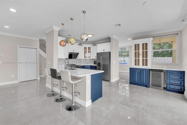 Building Photo - 15891 NW 15th Ct