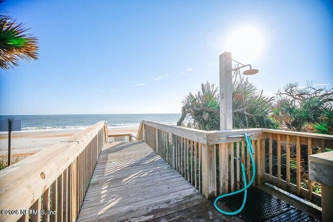 Building Photo - 692 Sand Isles Cir