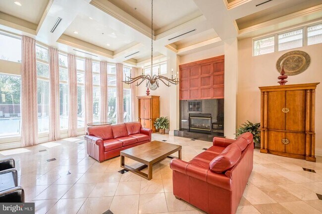 Building Photo - 2765 Centerboro Dr