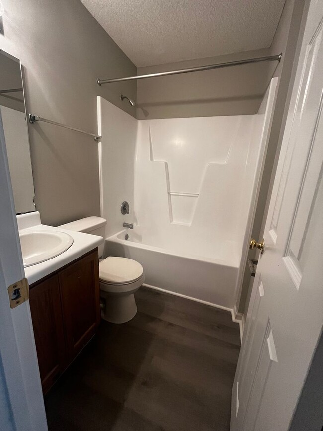 Building Photo - Paddock Place Apartments