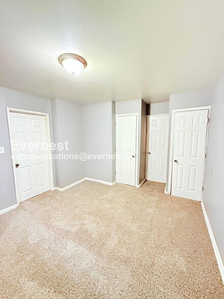 Building Photo - 18711 Schoolcraft Rd