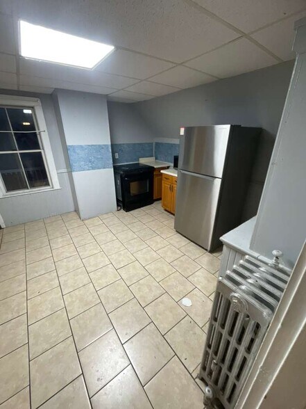 Building Photo - 29 Morris St