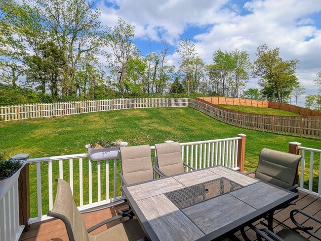 Building Photo - 241 Butterfield Dr