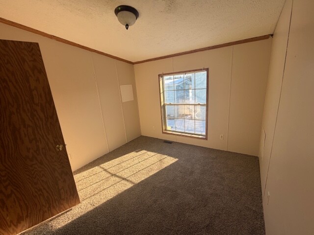 Building Photo - 83 Hunters Rill