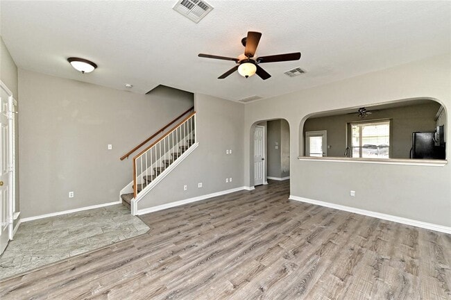 Building Photo - 1227 Cardigan St