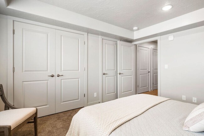 Building Photo - 2 Bed 1 Bath in Washington!