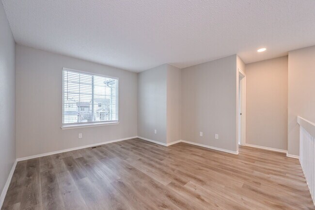 Building Photo - 16379 Bluebell Pl