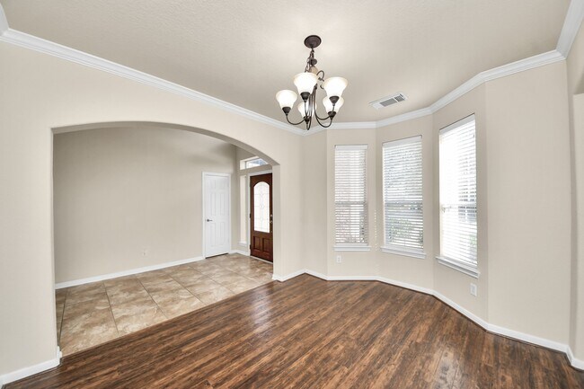 Building Photo - 8627 Sweet Pasture Dr