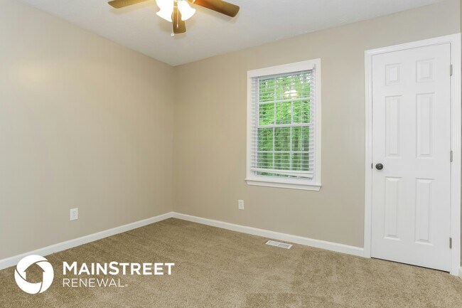 Building Photo - 265 Arbor Way