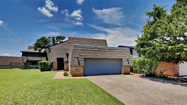 Building Photo - 7203 Edenborough Dr