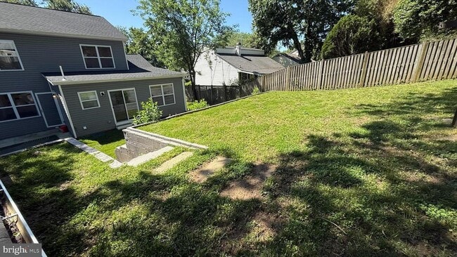 Building Photo - 1212 Parrish Dr