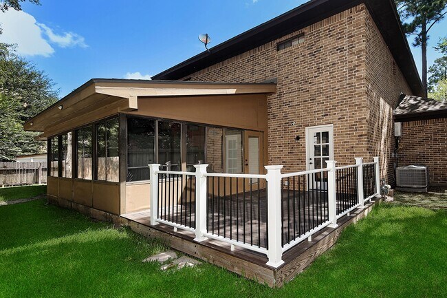 Building Photo - 24 Hornsilver Pl