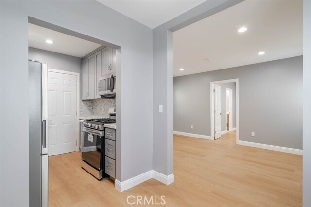 Building Photo - 1051 Western Ave