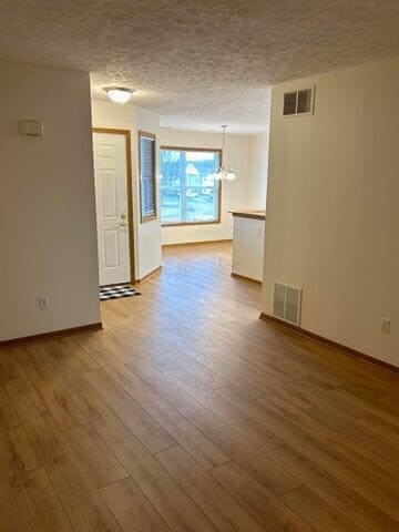 Building Photo - 715 Milcrest Dr