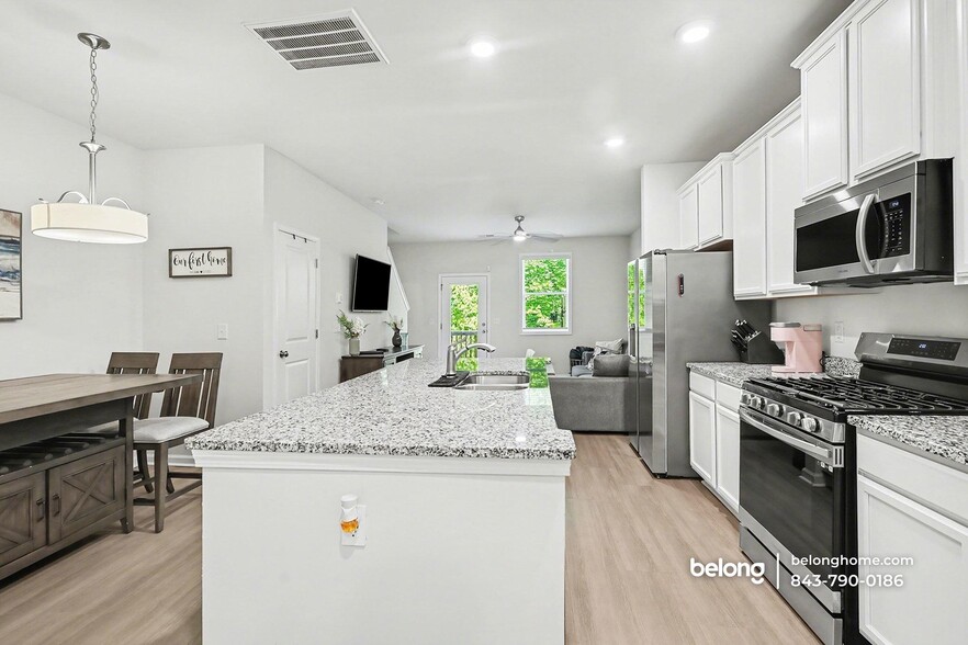 Building Photo - 203 Norse Crk Dr