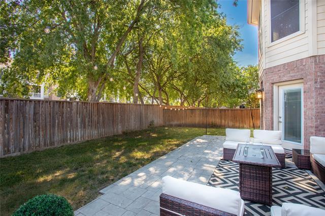 Building Photo - 10520 Stoneside Trl