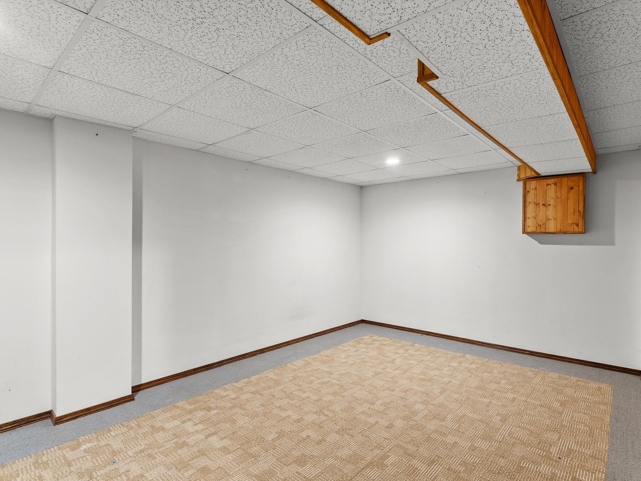 Building Photo - 1621 Ruby Ln