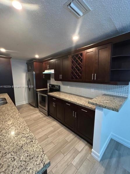 Building Photo - 35 NE 12th Ave