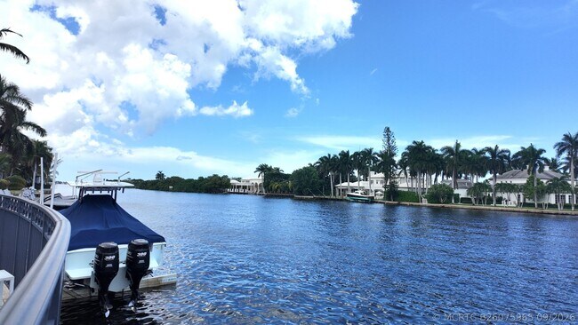 Building Photo - 3038 Waterside Cir
