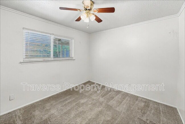 Building Photo - 3862 Wonder Ct