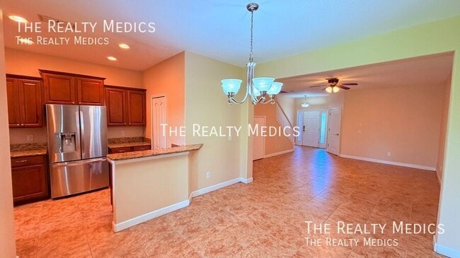 Building Photo - 2832 Adelaide Ct