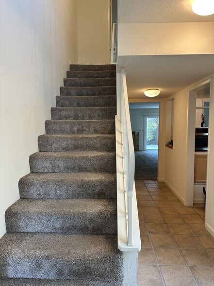 Building Photo - 101 Redding Rd