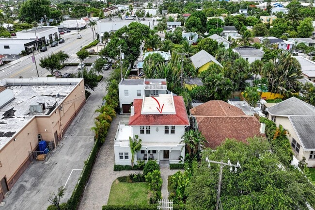 Building Photo - 412 El Prado
