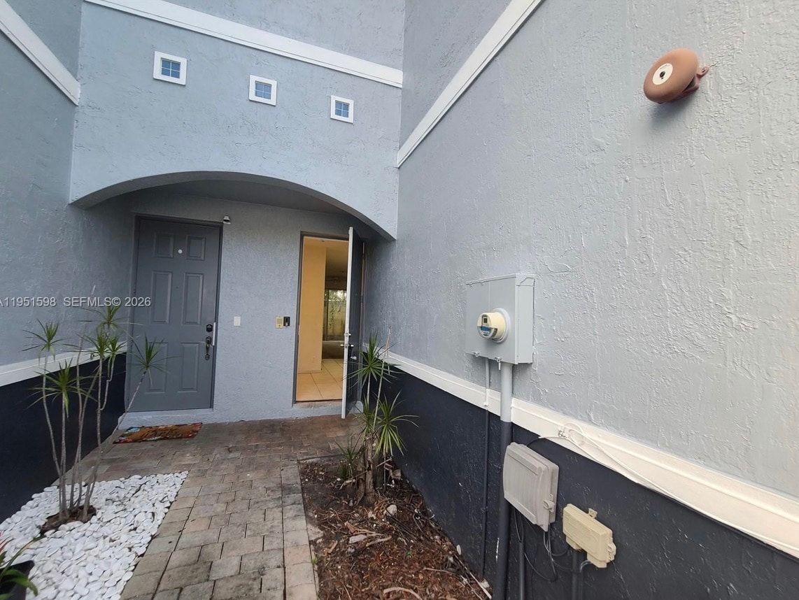 Building Photo - 3601 NW 14th Ct