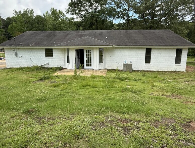 Building Photo - 119 Road 1252